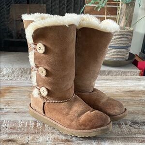Ugg Tall Bailey button triplet boot